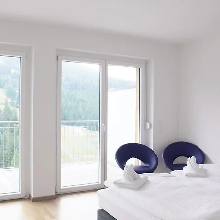 Haus Ckpk Lux 아파트호텔 4*