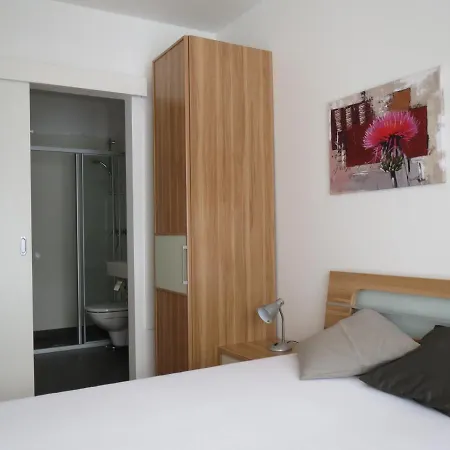 Haus Ckpk Lux 아파트호텔 4*